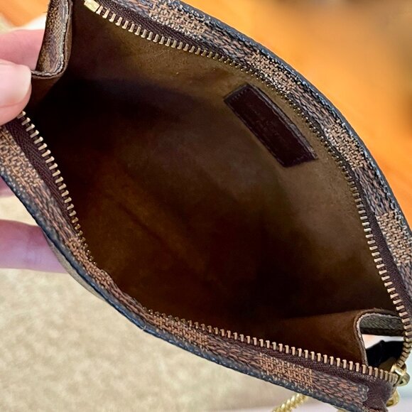 Authentic Louis Vuitton Damier Marais Bucket Bag with Accessory Pouch, Gorgeous! - Picture 12 of 16